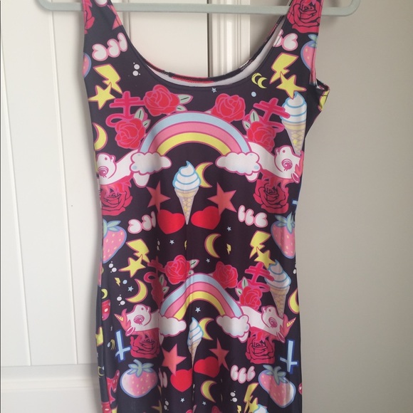 Dress - Picture 3 of 6